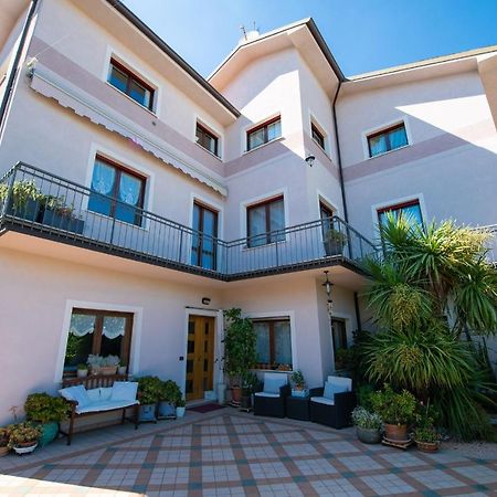 Il Cortiletto - Appartamento Lores Manerba del Garda Exterior foto