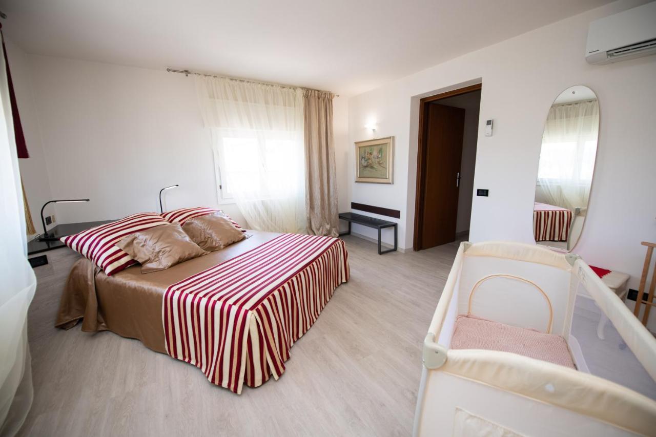Il Cortiletto - Appartamento Lores Manerba del Garda Exterior foto