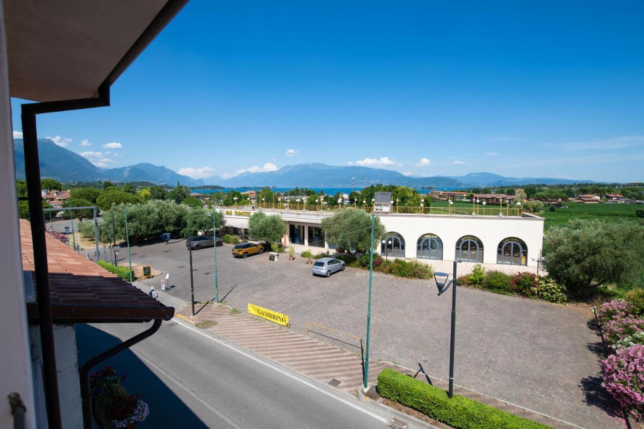 Il Cortiletto - Appartamento Lores Manerba del Garda Exterior foto