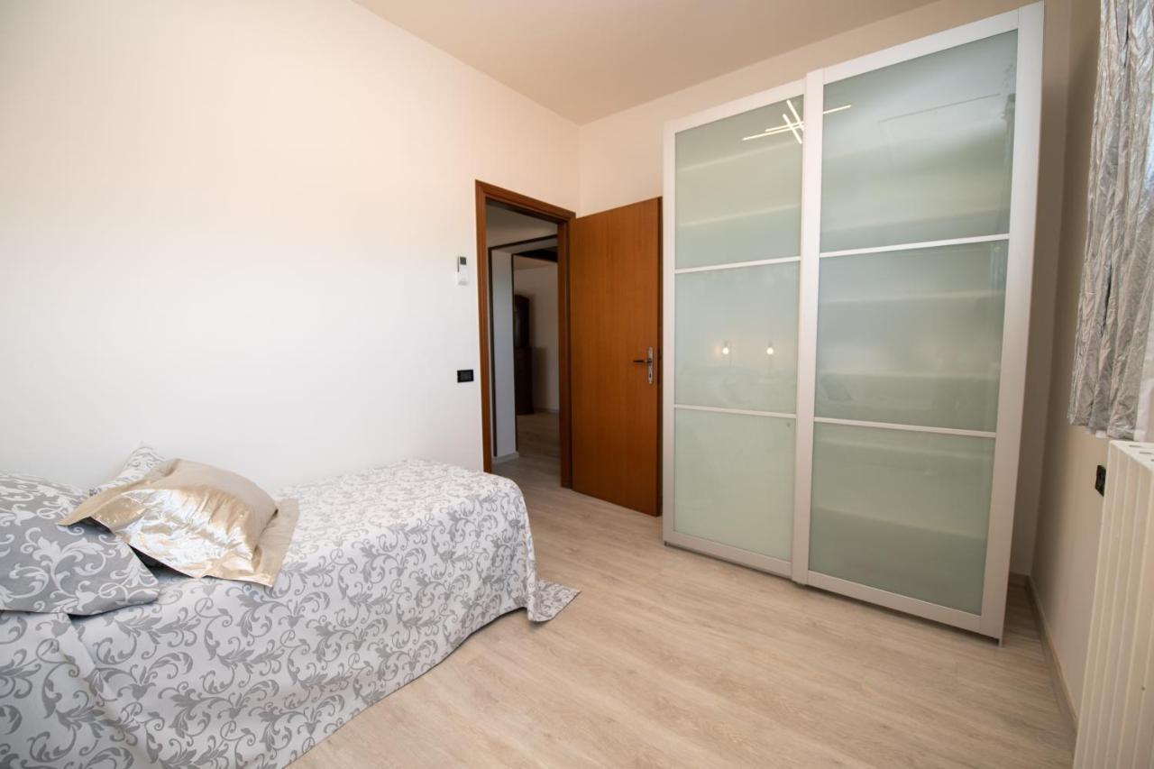 Il Cortiletto - Appartamento Lores Manerba del Garda Exterior foto