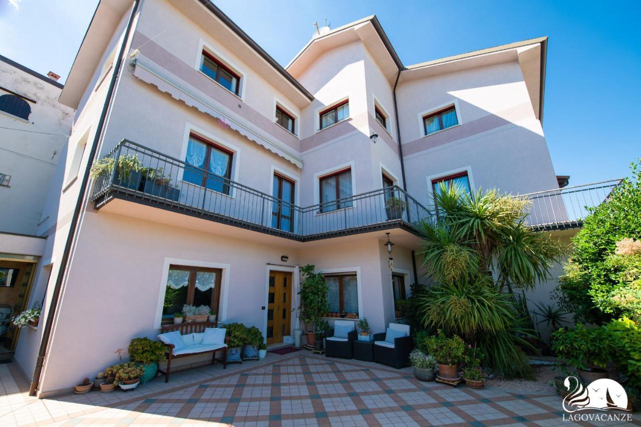 Il Cortiletto - Appartamento Lores Manerba del Garda Exterior foto